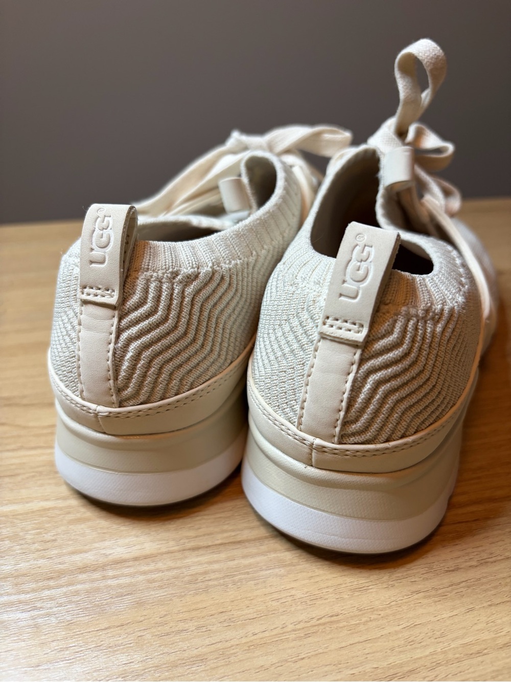 UGG Pinkett Cream Zig Zag Knit Slip On Sneakers Womens 8 1099837